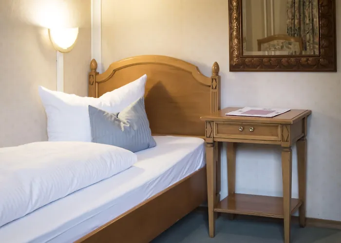 Askania 1927 Hotel 3*