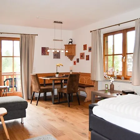Land-gut-hotel Askania Hotel 3*
