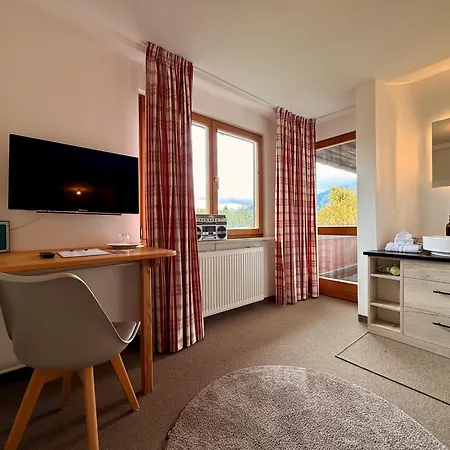 Land-gut-hotel Askania Hotel 3*
